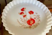 Arcopal 27 cm Flan Quiche Dish Poppy Flowers Milk Glass