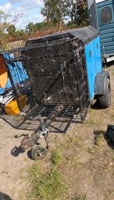 dog trailer