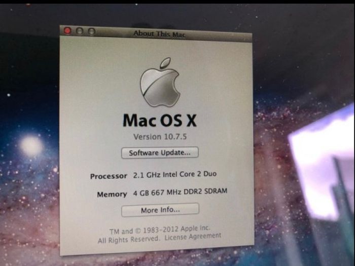 macbook late 2008