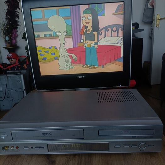 Black Diamond BD250DVC DVD Player and VHS VCR Combo