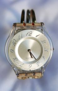 Swatch watch Skin Tri Gold Watch 2004 Women's (works fine, fresh battery)