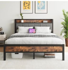 5ft Metal Platform Kingsize Bed Frame with Charging Station