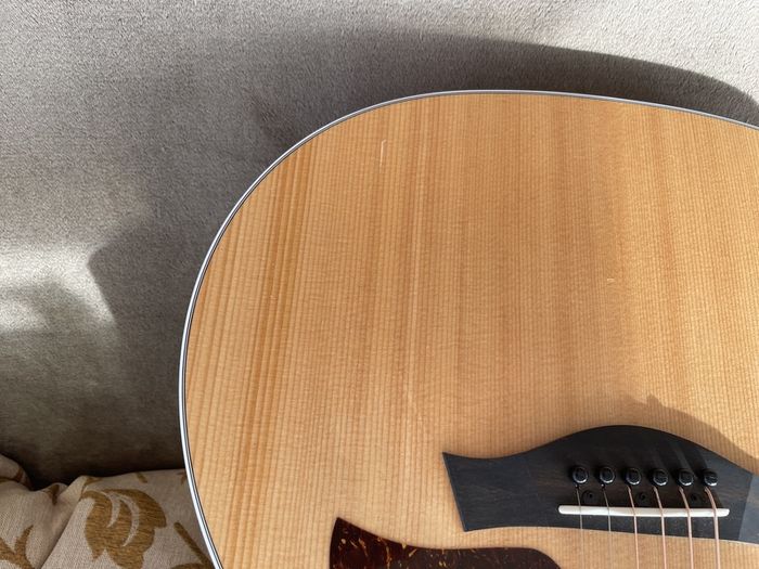 Taylor 214CE