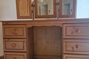 dressing table