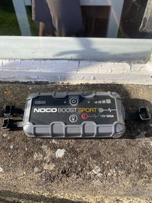 Battery jump pack