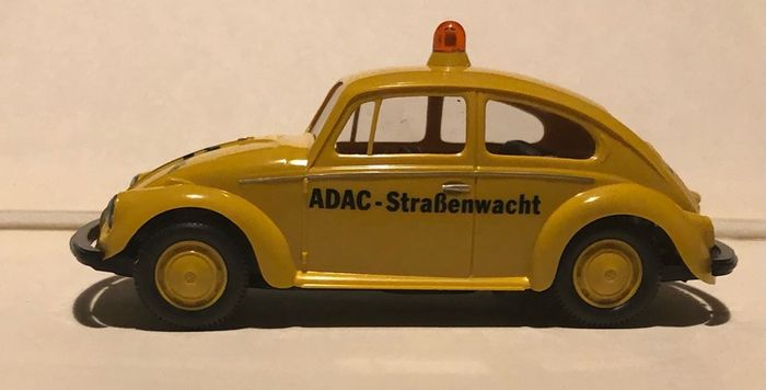 Wiking 1/40 Volkswagen Beetle ADAC patrol car