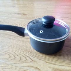 Small Pot/Saucepan