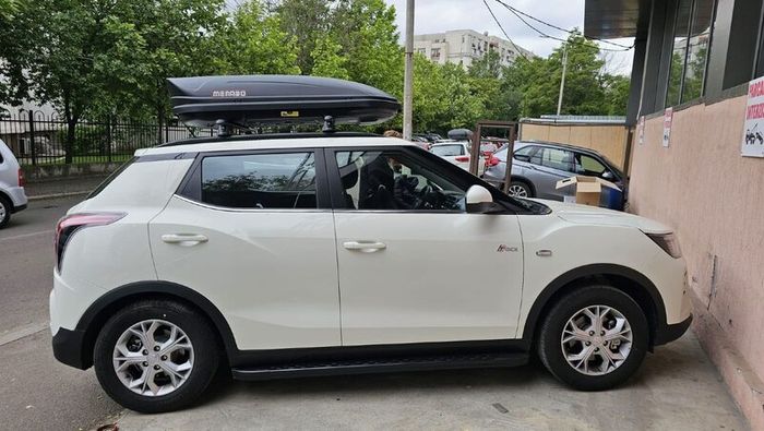 Menabo Car Holiday RoofBoxes : Full Range