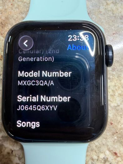 Apple Watch SE (GPS + Cellular) (2nd Generation) - Under warranty