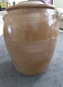 Antique French stoneware glazed pot with lid 40L