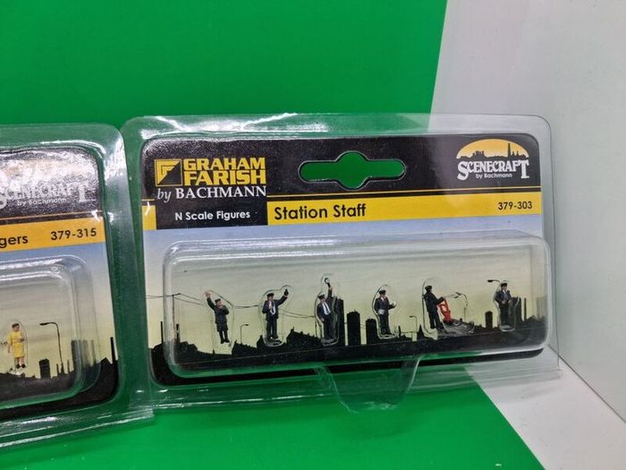 Postage - 3 x Graham Farish by Bachmann - N Gauge Figures -