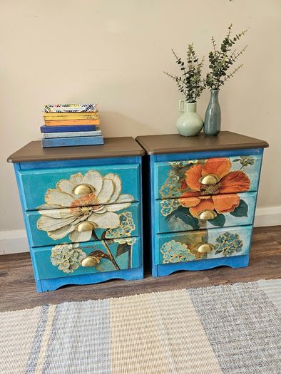 Bedside lockers