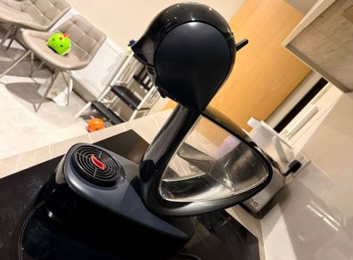 dolce gusto coffee machine