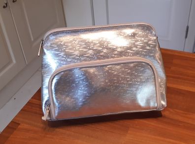 Metallic Make up bag Clinique