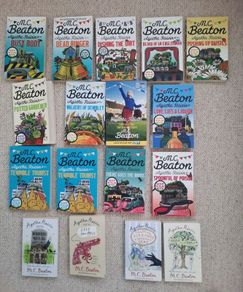M. C. Beaton - Agatha Raisin, Hamish MacBeth, Hamish, The School for Manners & The Six Sisters series