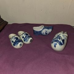4 Delft Blue ceramic Clogs