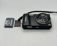 Samsung WB690 Digital Camera with Battery and SD Card