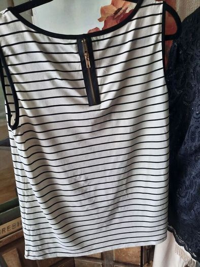 Ivory & Black Stripe Sleeveless Top , UK 16 (Fits 18)