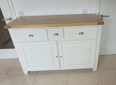 Solid wood country cottage sideboard.