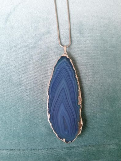 Dragon Vein Agate Pendant on Stg Silver Chain