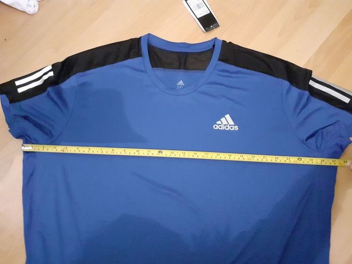 New Adidas T-Shirt Size 2XL