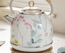 Gorgeous floral country style kettle