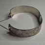 Vintage Solid Sterling Silver Engraved Hinged Bangle Bracelet Image 7