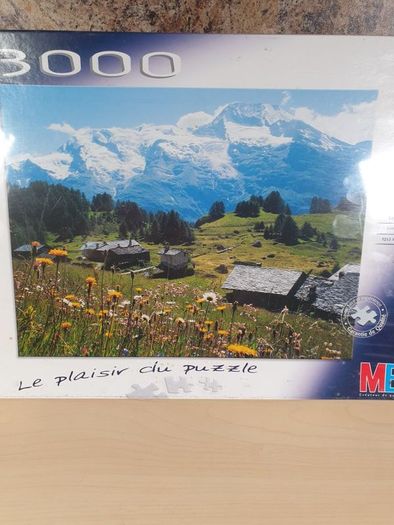 Vintage MB jigsaw Puzzle 3000 piece Le Mont Pourri le Monal 2001