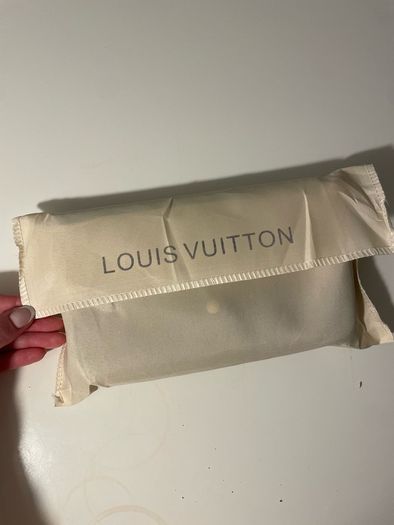 FAKE Louis Vuitton Bag