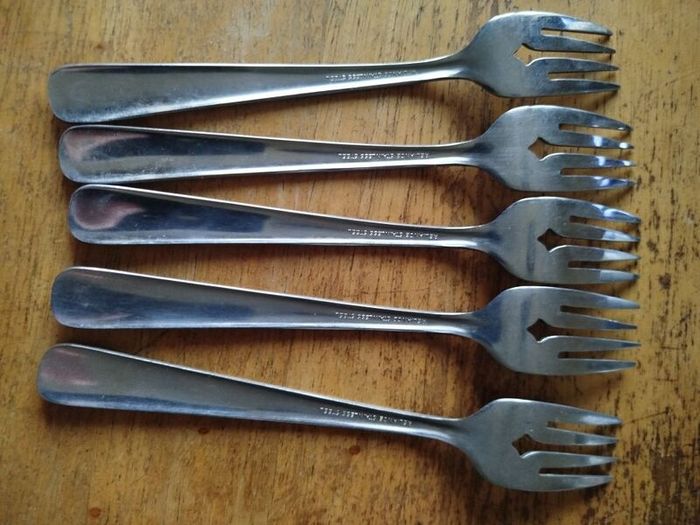 Reliance stainless steel forks x 5