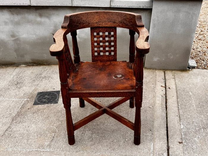 Monks Chair - Hand Carved Oak