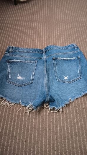 Zara Women short, size EU 42