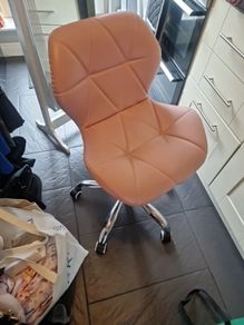 swivel chair