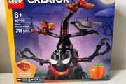 Lego creator 40900 scary haunted tree BNIB