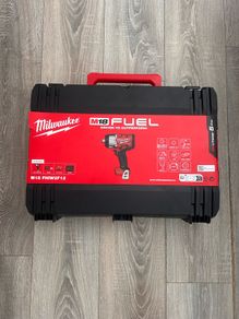 Milwaukee M18 Fuel High torque Impact Kit