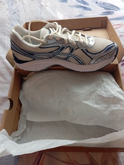 mens trainers