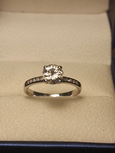 White Gold Moissanite Solitaire Ring with Accents