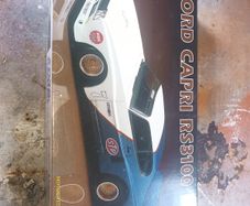 Ford Capri RS3100 1:24 scale.  Academy motorised model kit car 1537