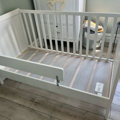 Ikea sundvik cot