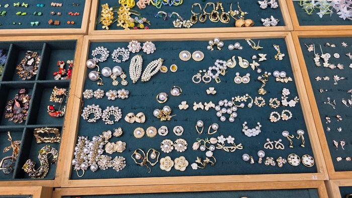 Women accessories