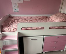 girls cabin bed