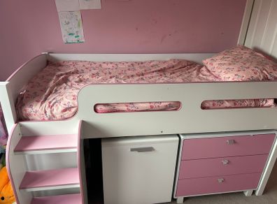 girls cabin bed