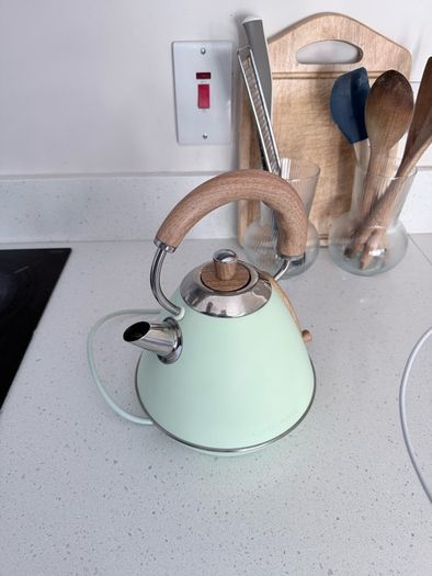 Electric kettle - CREATE