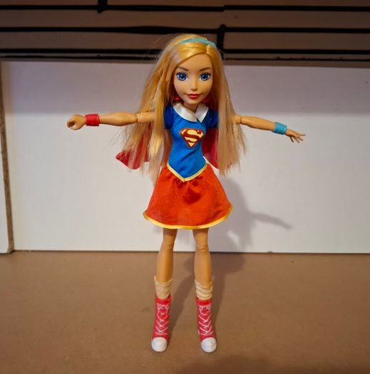Supergirl All American Pop Culture Fully Articulate Doll (12inch)