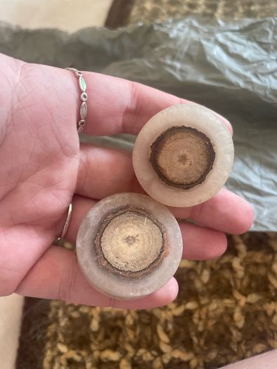 8x dresser knobs