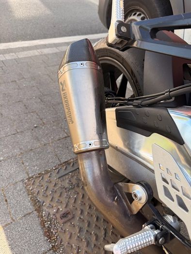 s1000rr full akrapovic exhaust
