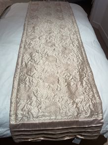 bed runner