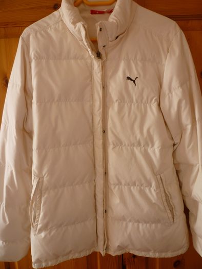 Jacket Puma Duck Feather Down Quilted Jacket. Cream. Hood detachable. Very good Condition.  Perfect Med,  Large Coat