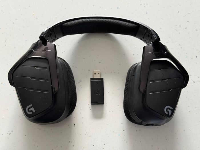 Logitech G935 Wireless Gaming Headset + USB Receiver - Needs Ear Pads