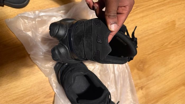 new balance 9060 triple black